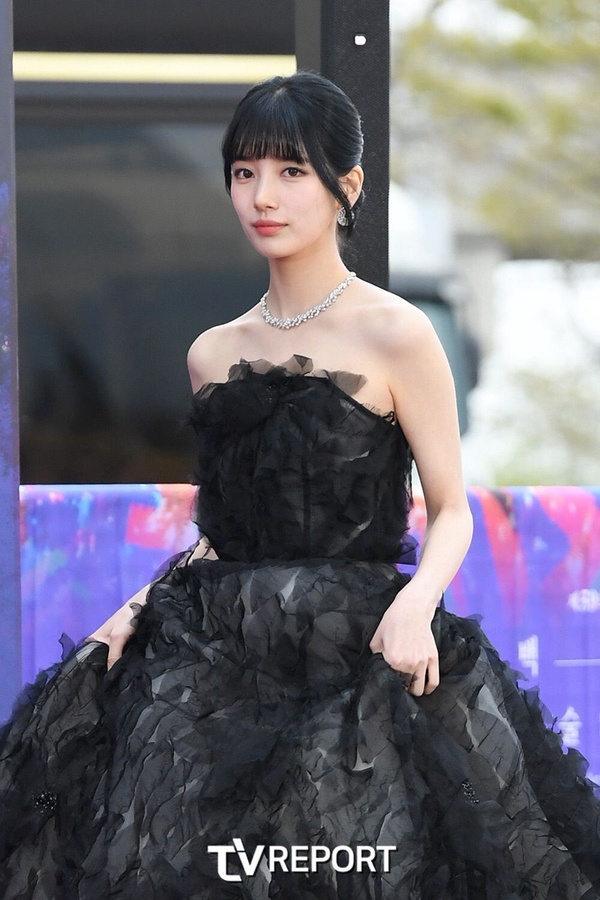 潤娥青龍美成仙!紅毯美成經典的韓劇女星,孫藝珍、秀智美出天際,金憓秀更是堪稱傳奇