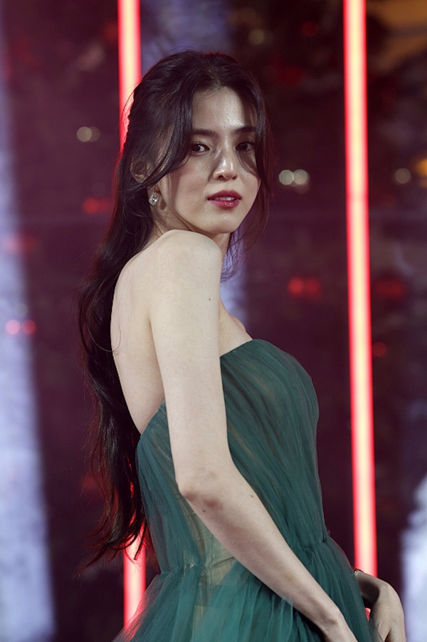 潤娥青龍美成仙!紅毯美成經典的韓劇女星,孫藝珍、秀智美出天際,金憓秀更是堪稱傳奇