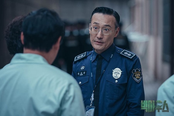 《她的日與夜》臥虎藏龍!搜查官是《文森佐》事務長,恩地爸和他竟都演過神劇《信號》