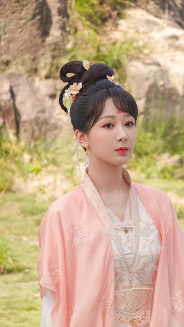 網評「最想看她的劇」陸劇女星TOP10!《你比星光美麗》譚松韻第9，趙露思第6，冠軍是她