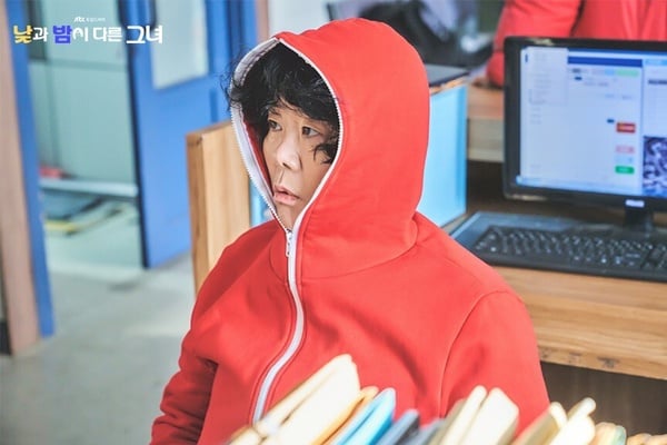 《她的日與夜》近結局口碑慘跌?全員降智,恩地演技尷尬,李姃垠用力過猛,這點是最大敗筆
