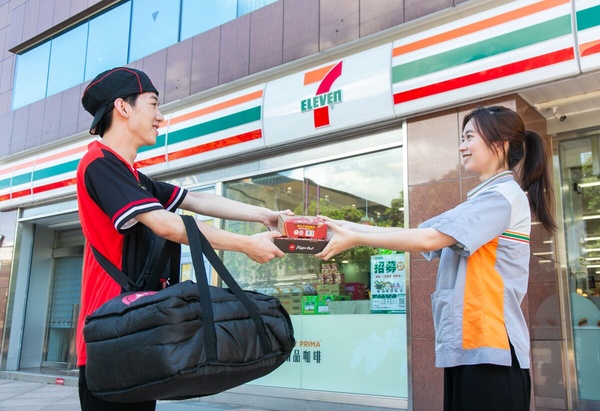 7-11開賣必勝客比薩！7-11「必勝即享站」即日起登場