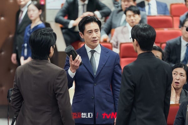 近期韓劇演員熱度TOP10！《她的日與夜》鄭恩地第8輸《好搭檔》張娜拉，冠軍是大黑馬！
