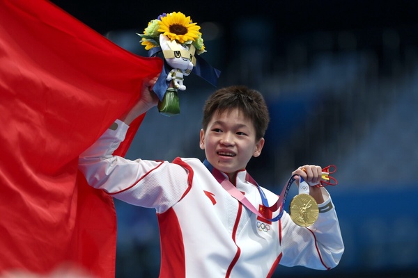 「要是不跳水，還會喜歡我嗎？」全紅嬋的8件事：14歲奪奧運金牌，跳水是為了母親治病