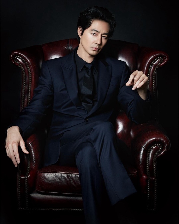韓劇演員超意外工作經歷!《她的日與夜》李姃垠超市銷售王,金智媛伴唱,他是公司代表