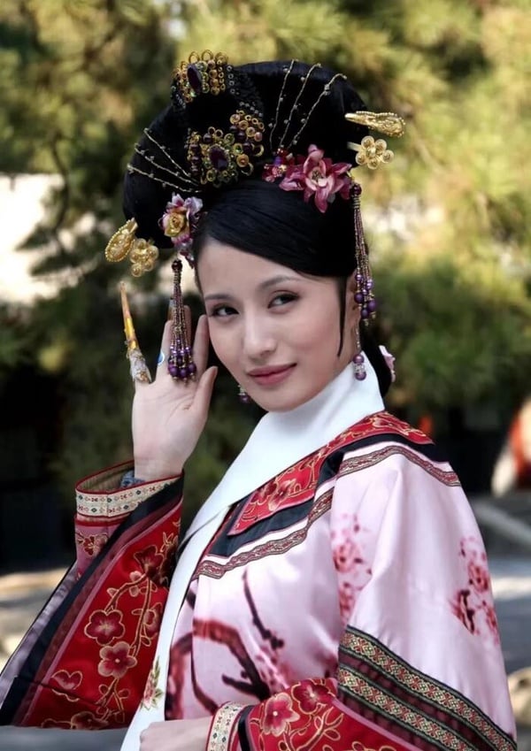 網議《甄嬛傳》10位娘娘近況發展！毛曉彤、譚松韻成演技派，熱依扎是首位85視后！