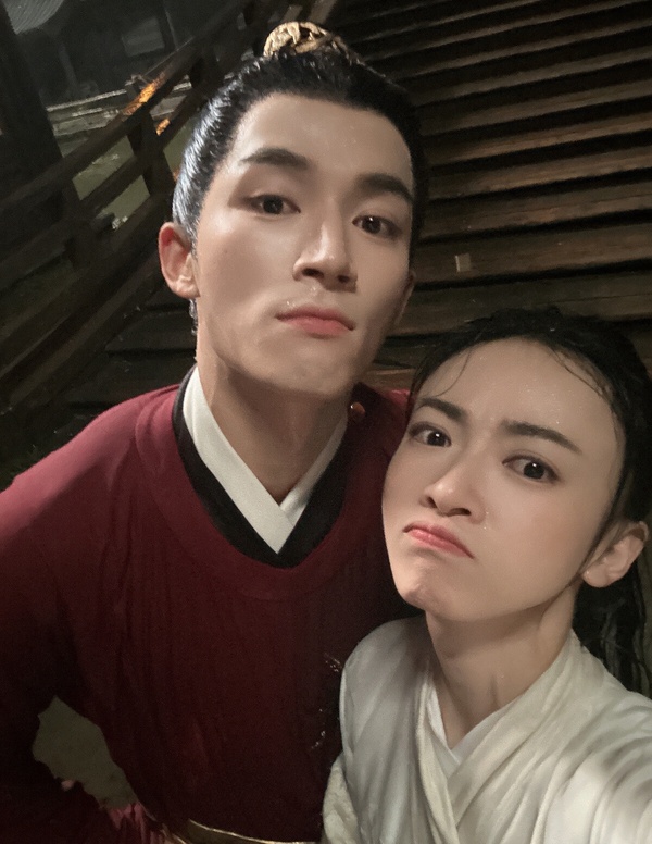 《墨雨雲間》《你比星光美麗》沒姨侄感!陸劇9組年齡差CP，楊冪被嘲，還有對驚悚母子戀