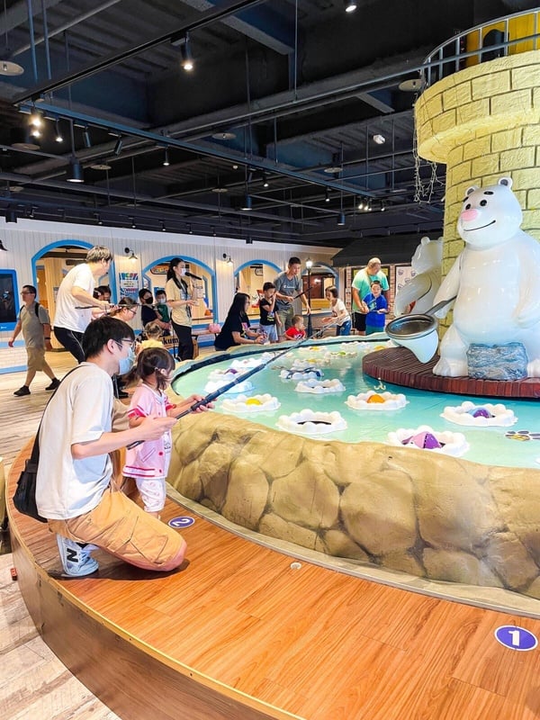 推薦10間熱門台中親子餐廳|小孩放電 大人安心吃飯的好所在!球池、大草地 玩爽爽!