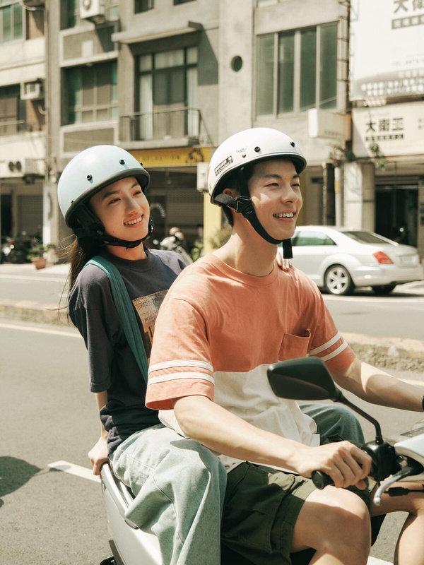 網推Netflix「值得一看」愛情國片！許光漢《青春18×2》好純愛，第5部日韓都翻拍！