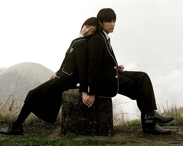 網推Netflix「值得一看」愛情國片！許光漢《青春18×2》好純愛，第5部日韓都翻拍！