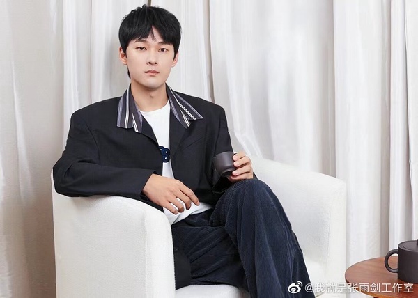 10位陸劇男星同齡不同命！《私藏浪漫》魏哲鳴結過婚，檀健次爆火，有兩位紅過卻過氣了