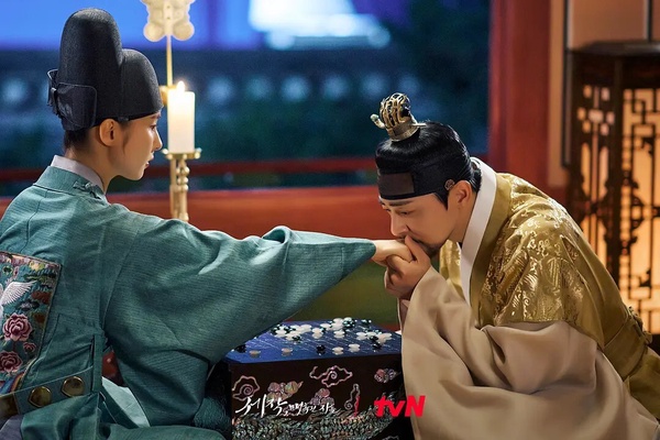 2024「最熱門」韓劇TOP10！金秀賢《淚之女王》打敗《和我老公結婚吧》第2，冠軍真的紅