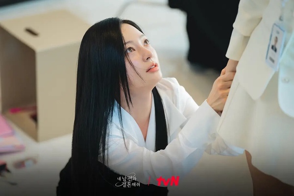 2024「最熱門」韓劇TOP10！金秀賢《淚之女王》打敗《和我老公結婚吧》第2，冠軍真的紅