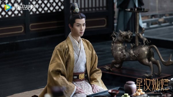 熱播甜寵劇隱藏的古裝男神！魏哲鳴《山河令》帥度不輸男主，王星越穿古裝更帥！