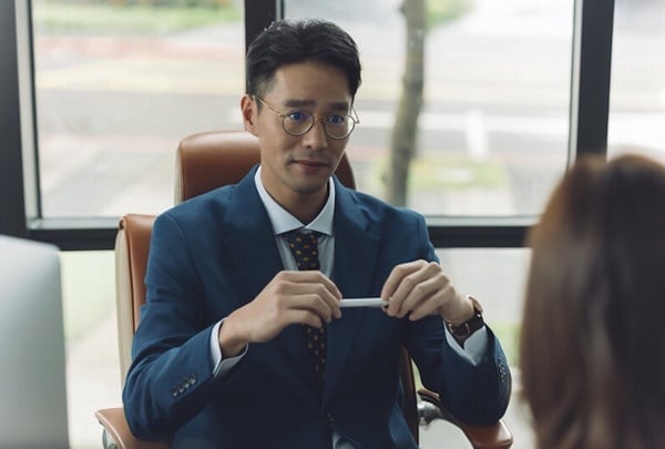 《幸福房屋事件簿》看點＆角色介紹！陳庭妮、蔡凡熙新鮮組合，調查凶宅專辦靈異事件！