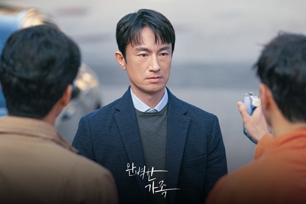 近期韓劇首播收視TOP8！《浪漫這一家》第3輸《媽媽朋友的兒子》，冠軍從頭精彩到尾！