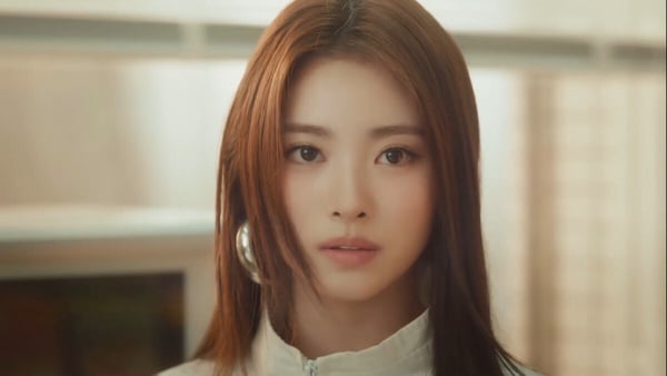 「MEOVV」成員介紹：王牌製作人Teddy打造新女團，Ella Gross從小被封為「小Jennie」