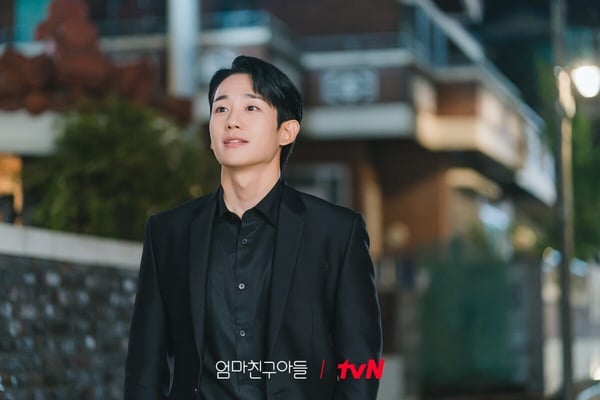 《媽媽朋友的兒子》演員介紹！庭沼玟原是舞者，李承協是男團主唱，丁海寅媽曾是校花！