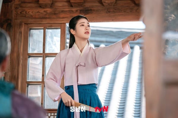 《正年》5大劇情看點&amp;amp;amp;amp;amp;amp;amp;amp;amp;amp;角色介紹：全女性陣容超吸睛，辛睿恩大秀舞蹈、金泰梨演女女戀？