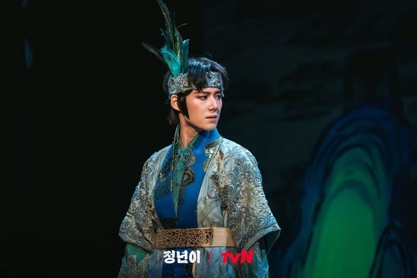 《正年》8大劇情&amp;amp;amp;amp;amp;amp;amp;amp;角色看點：金泰梨為原型，鄭恩彩演男角超帥氣、辛叡恩演技大爆發！