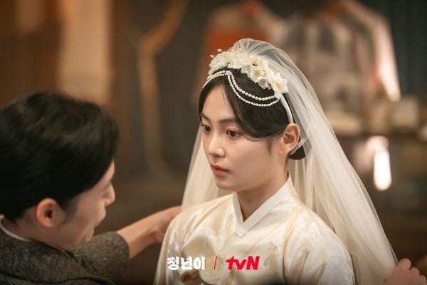 《正年》5大劇情看點&amp;amp;amp;amp;amp;amp;amp;amp;amp;amp;角色介紹：全女性陣容超吸睛，辛睿恩大秀舞蹈、金泰梨演女女戀？