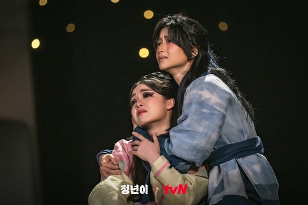 《正年》5大劇情看點&amp;amp;amp;amp;amp;amp;amp;amp;amp;amp;角色介紹：全女性陣容超吸睛，辛睿恩大秀舞蹈、金泰梨演女女戀？