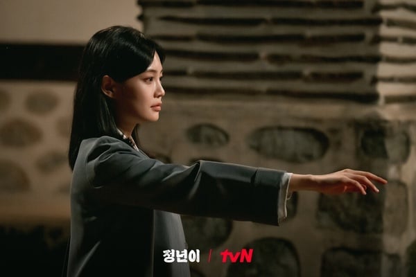 《正年》8大劇情&amp;amp;amp;amp;amp;amp;amp;角色看點：金泰梨為原型，鄭恩彩演男角超帥氣、辛叡恩演技大爆發！