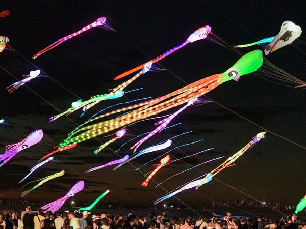 首次曝光 十層樓高恐龍快閃新竹！2024新竹風箏節「Dragon Day」 8/31～9/1 百龍出行！