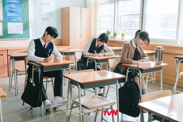 網批《媽媽朋友的兒子》丁海寅&amp;庭沼珉沒CP感？韓網評價公開，劇情太鬆散，這點最可惜