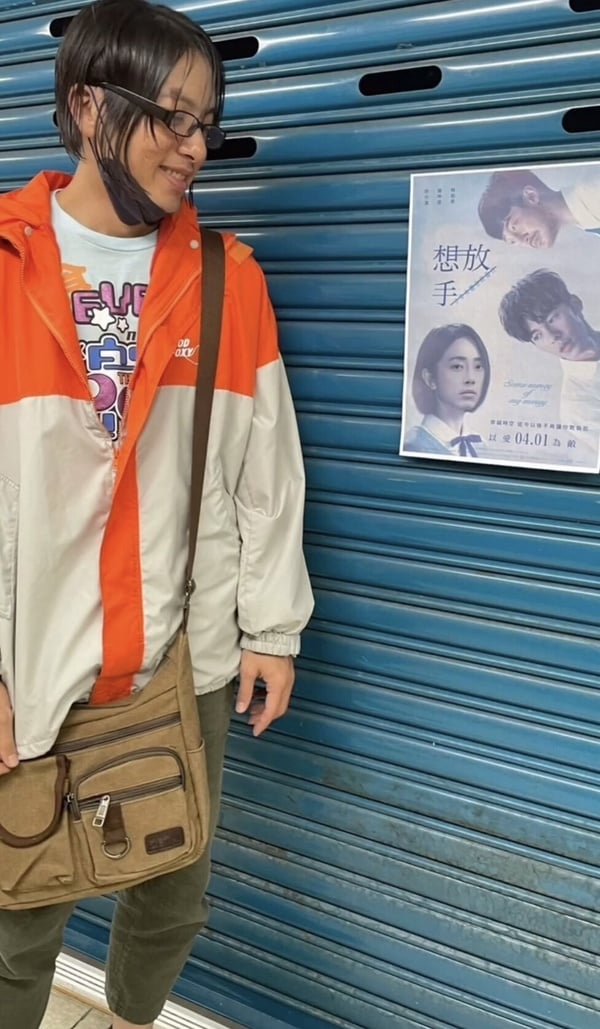Netflix劇集《正港分局》8個劇情彩蛋！《想見你》柯佳嬿換臉成坤達，許光漢唱錯神曲！