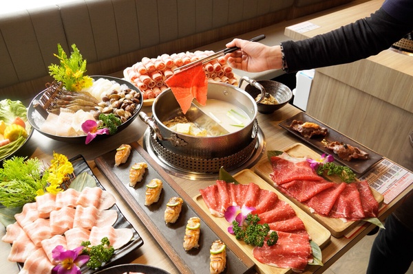 買一送一！9月生日優惠餐廳：飯店免費吃到飽、王品買一送一、壽星生日巨蝦免費吃！