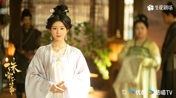 2024古裝劇10位陸劇95花誰美?王楚然在前排，《珠簾玉幕》趙露思好看，第9位不適合古裝