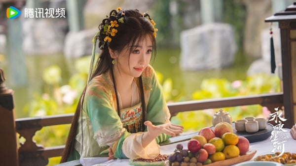 2024古裝劇10位陸劇95花誰美?王楚然在前排，《珠簾玉幕》趙露思好看，第9位不適合古裝