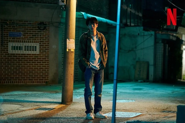 日網票選「2024最佳」韓劇TOP10！《背著善宰跑》第7輸《低谷醫生》，冠軍從頭精彩到尾
