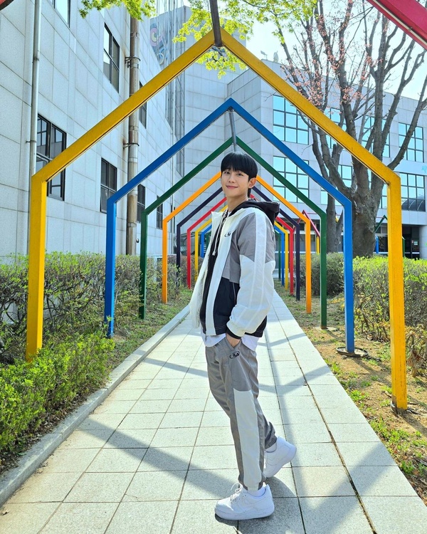 8位富二代韓劇演員！《媽媽朋友的兒子》庭沼珉、丁海寅背景都好狂，他爸年收破200億！