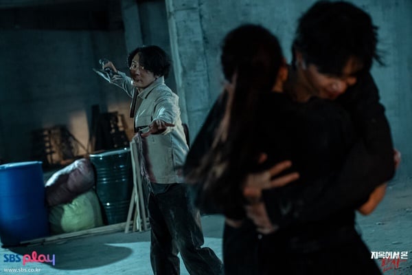 《來自地獄的法官》劇情、角色介紹：朴信惠演技大爆發，惡魔私刑取代法庭判決