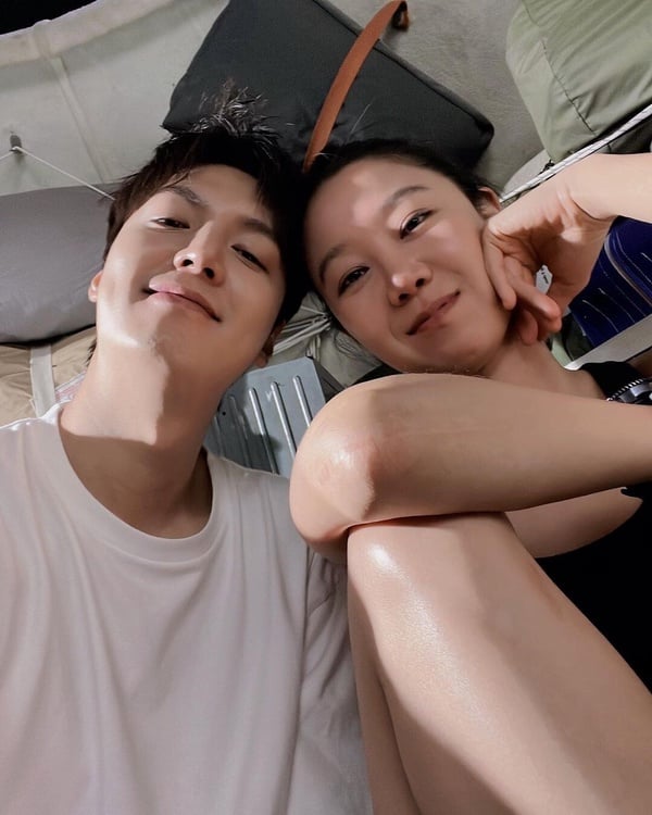 韓劇《問星星吧》看點&amp;amp;amp;amp;amp;amp;amp;amp;amp;amp;amp;amp;amp;amp;amp;amp;amp;amp;劇情介紹：孔曉振時隔6年回歸，與婦產科醫生李敏鎬殺出愛火！