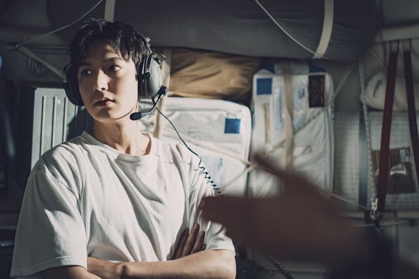韓劇《問星星吧》看點&amp;amp;amp;amp;amp;amp;amp;amp;amp;amp;amp;amp;amp;amp;amp;amp;amp;amp;劇情介紹：孔曉振時隔6年回歸，與婦產科醫生李敏鎬殺出愛火！