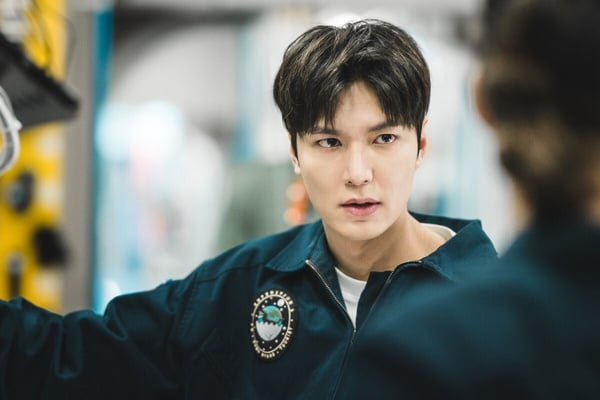 《問星星吧》劇情看點+角色介紹：孔曉振時隔6年回歸，與婦產科醫生李敏鎬擦出愛火！