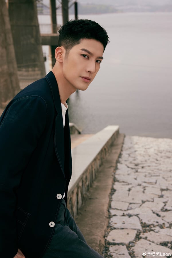 古裝劇《柳舟記》9演員穿時裝！王楚然172cm「撞衫迪麗熱巴」竟沒輸，還藏《贅婿》美人