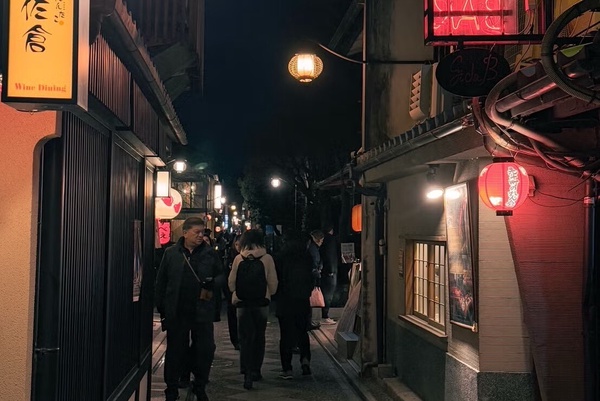 DBC全包式除了帶你滑雪，還帶你遊覽京都