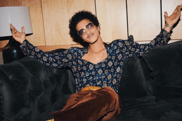 Bruno Mars高雄演唱會創「世運單場最高人次」！狂秀中文「寶貝我好想你」！