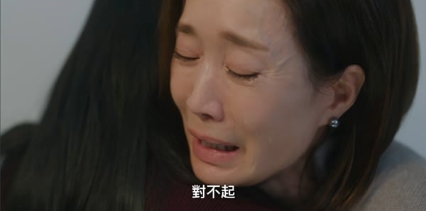 《媽媽朋友的兒子》全是《淚之女王》套路!家人和解都要靠生場大病,連這名場面也被抄