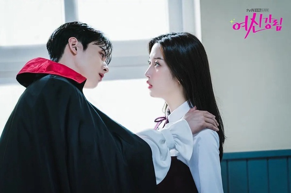 日網票選「近年最佳韓劇CP」TOP10!IU&李準基第9,金秀賢&金智媛第3,冠軍真超越不了