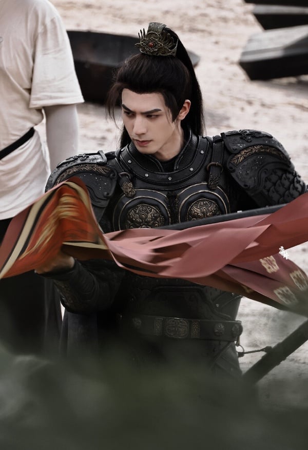 2024古裝劇9位男神造型!任嘉倫《流水迢迢》後演皇上，肖戰演權臣，楊洋真正公子世無雙