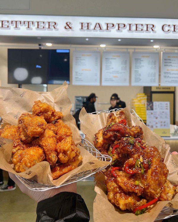 遠東大巨蛋美食地下街「Garden City花園綠廊」必吃韓式炸雞bhc CHICKEN、柴窯火腿製造所