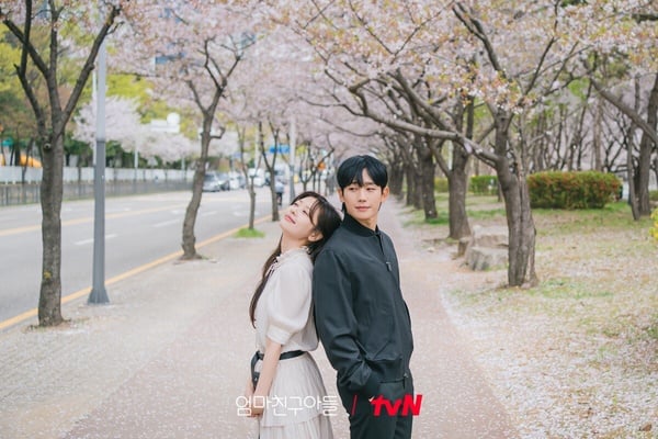 《媽媽朋友的兒子》丁海寅&amp;庭沼珉CP感不足？庭沼珉歷代CP,李宰旭火花強,和他愛到戲外
