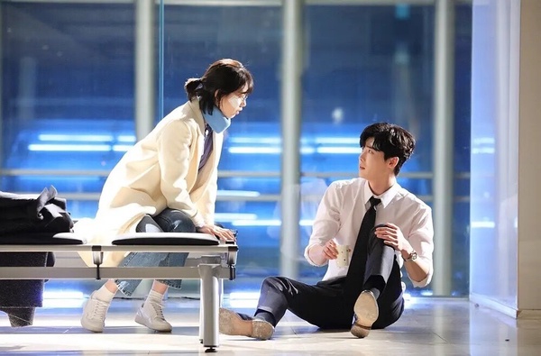 日網票選「第1集就好看」韓劇TOP10！《德魯納》第9輸《太陽的後裔》，冠軍從頭精彩到尾