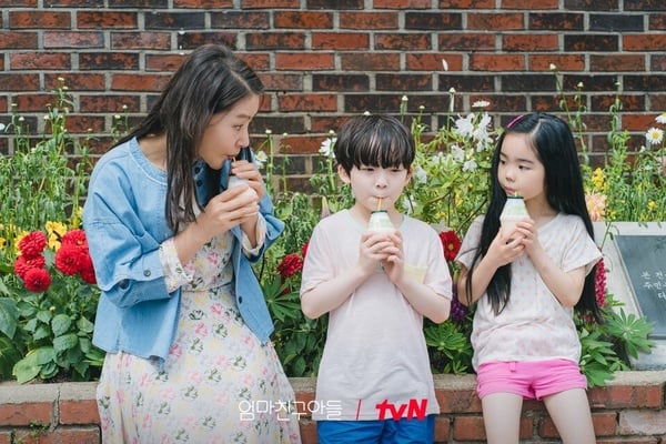 《媽媽朋友的兒子》角色秘密!崔承效是為了石榴才學游泳,記者竟是因為這理由愛上元音
