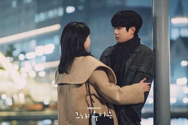 《媽媽朋友的兒子》不夠精彩？8部「一追上癮」Netflix愛情韓劇，這部被封愛情劇天花板